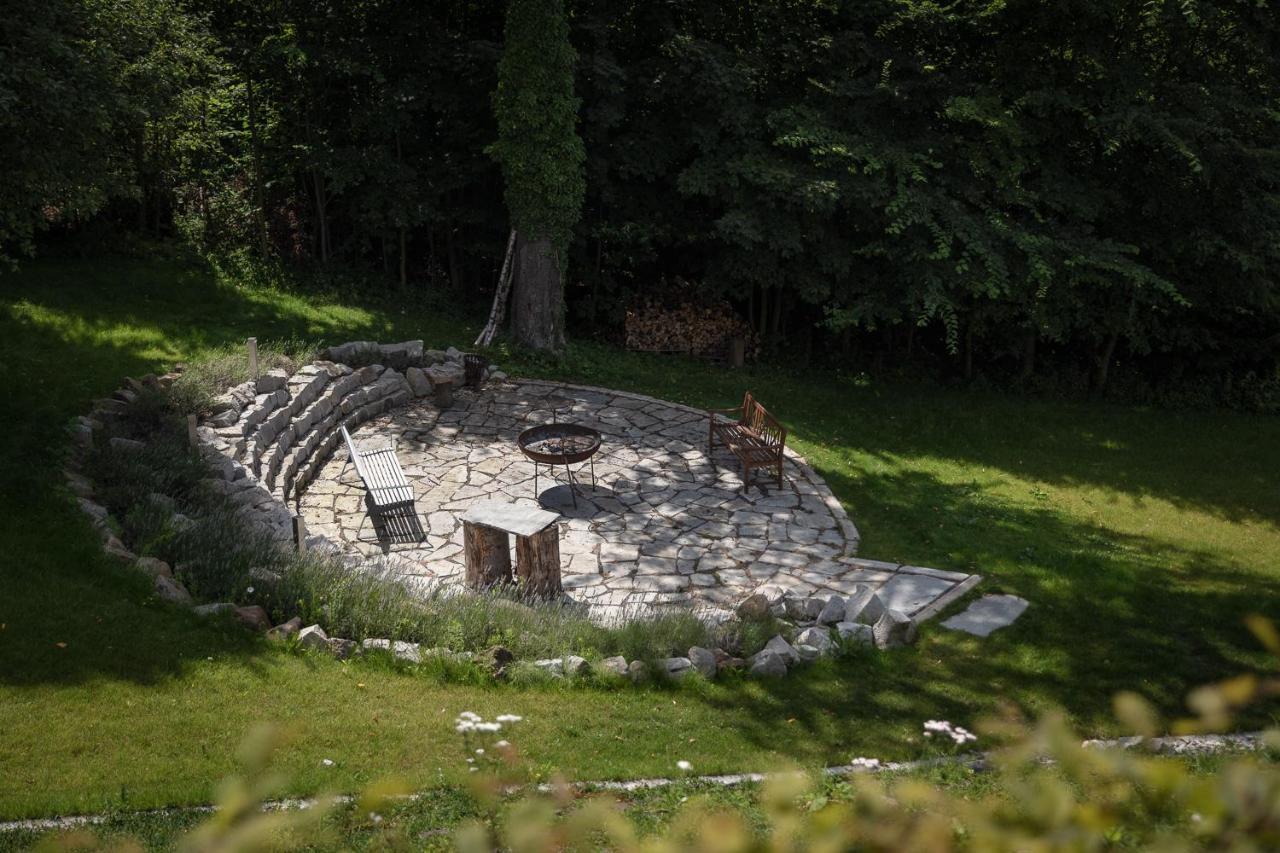 Penzion Na Kraji Lesa Valašské Meziříčí Exteriör bild